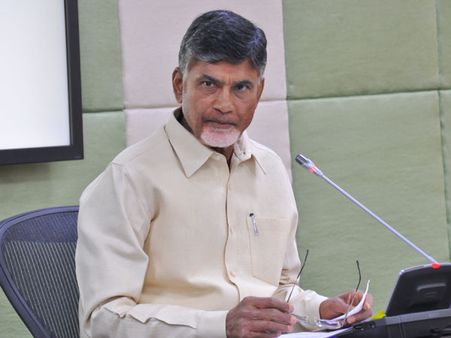 పిలిచినా చంద్రబాబుకు మస్కా కొట్టిన టిడిపి ఎమ్మెల్యేలు!