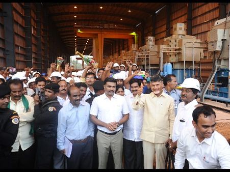 పట్టిసీమతో సత్తా నిరూపించాం, పోలవరంతోనే వెలుగు: చంద్రబాబు(పిక్చర్స్)