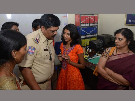 ఆవేశంలోనే, చంపేందుకే: మధుప్రియ కేసులో ట్విస్ట్‌లు, సుఖాంతానికి కౌన్సెలింగ్