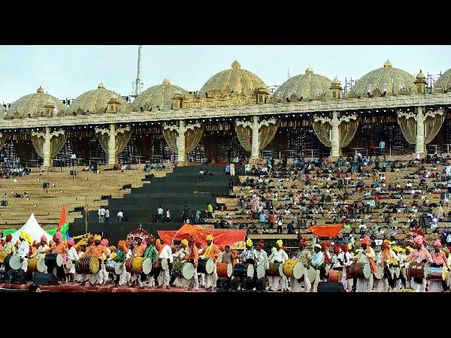 'ప్రపంచమే నా కుటుంబం': ‘ఆర్ట్ ఆఫ్ లివింగ్’ ఉత్సవాల హైలెట్స్