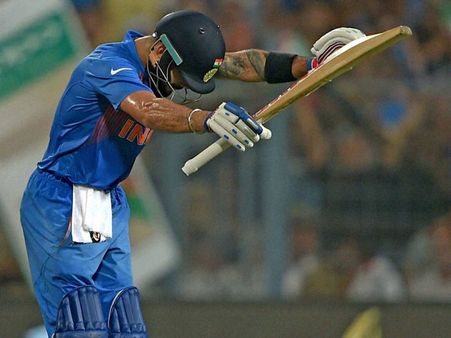 రెచ్చిన కోహ్లీ: సిగ్గు సిగ్గు.. అనుష్క త్యాగానికి థ్యాంక్స్!