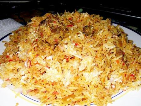 వీకెండ్‌ బిర్యానీ పార్టీలు: సాఫ్ట్‌వేర్ ఉద్యోగుల్లో సమస్యలకు కారణమవుతున్నాయా?