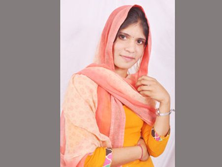 మిత్రుడ్ని నమ్మి వెళ్తే గ్యాంగ్ రేప్ చేసి ఆస్పత్రి వద్ద పడేసి వెళ్లారు