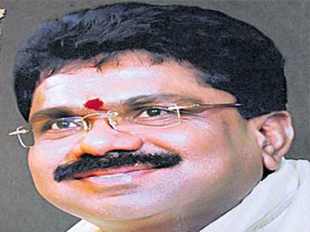 కళ్లు తిరిగే కరప్షన్: తూగో డీటీఓ మోహన్ ఆదాయం నెలకు రూ.3 కోట్లు..!