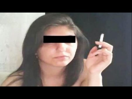 టీచర్‌గా తప్పించారు: పగలు పాఠాలు, రాత్రిళ్లు పోర్న్‌స్టార్