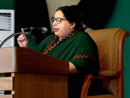 జయలలిత సభలో విషాదం: ఇద్దరు మృతి