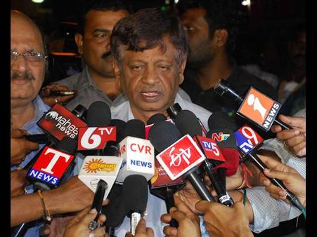 టీడీపీలోకే మైసూరా?: అసలు విషయం ఇదీ, రెస్టారెంట్ నుంచి సిమెంట్ ఫ్యాక్టరీ వరకు