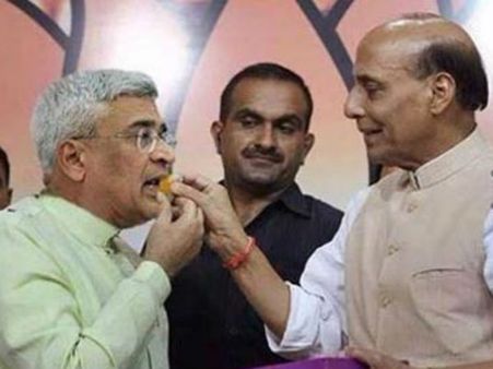 మోడీ మార్ఫింగ్ ఫోటో: టీఎంసీ ఇంగిత జ్ఞానం ఏమైంది?