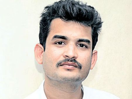 హీరో ఉదయ్ కిరణ్ పని అయిపోయినట్టే?: పీడీ చట్టం కింద కేసు నమోదు