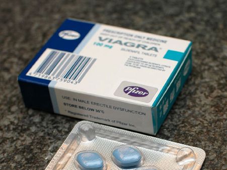 వింత: ఓటుకు నోటు కాదు.. ఓటుకు వయాగ్ర మాత్రలు!