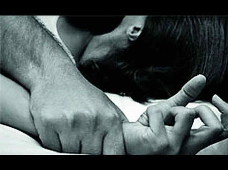 మరో దారుణం: ఆటోలో నర్సింగ్ విద్యార్థినిపై గ్యాంగ్‌రేప్