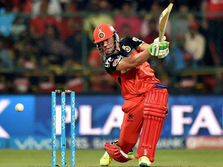 ఫైనల్‌కు బెంగుళూరు: ఎవరీ డివిలియర్స్? (ఫోటోలు)