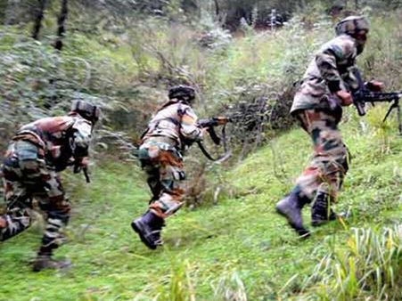 ఉగ్రవాదులున్న ఇంటిని పేల్చేసిన ఆర్మీ(వీడియో)