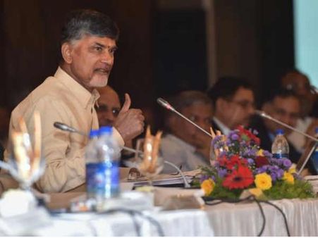 చేయని తప్పుకు నింద మోస్తున్న చంద్రబాబు..!