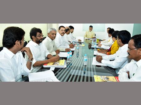 హైదరాబాద్‌కు వచ్చిన చంద్రబాబు: మనవడు దేవాన్ష్‌కు దగ్గరయ్యేందుకే..!