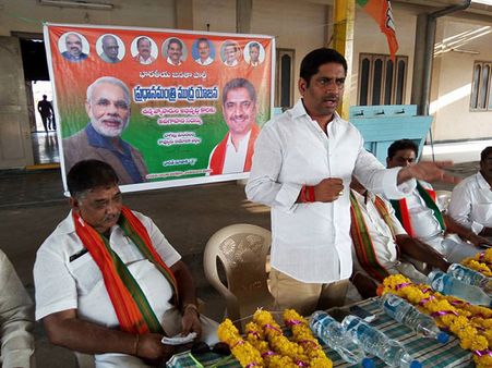 విభజన లేఖ ఇచ్చిందెవరో?: పాపం చంద్రబాబుదేనని బీజేపీ ఎదురుదాడి