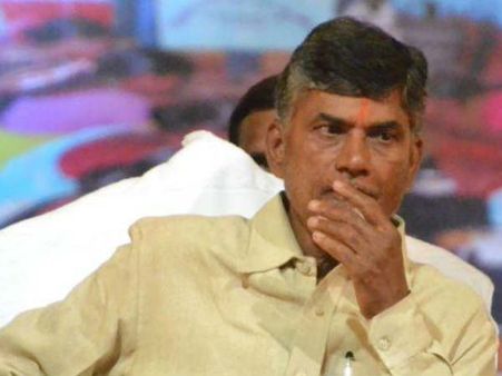బిజెపి వ్యూహం: చంద్రబాబును కార్నర్ చేయడమే...? 