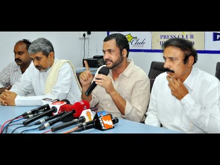 తెలంగాణ వలె..: బీజేపీని టార్గెట్ చేసిన నటుడు శివాజీ
