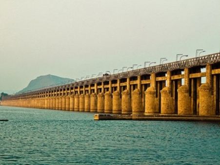 కృష్ణా పుష్కరాలు: ప్రకాశం బ్యారేజీకి శోభ, రాజధాని ఐకాన్‌గా ఎంపిక