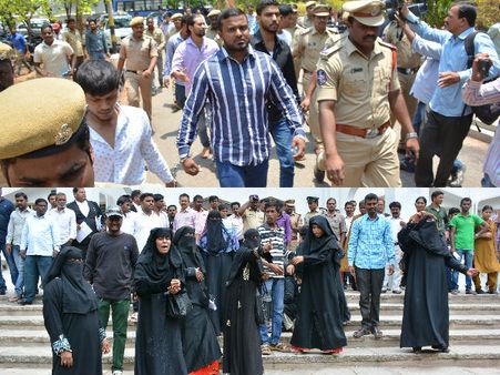 స్నేక్ గ్యాంగ్‌ కోరలు పీకిన పోలీసులు: కలిసి వచ్చిన సాక్షి నెం. 21 (పిక్చర్స్)