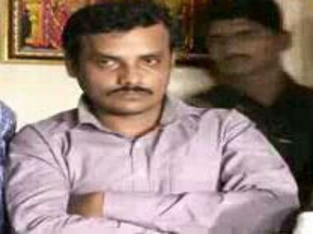 డబ్బులు 'డబుల్' కావాలని కాదు: రూ.1.33 కోట్ల దోపిడీపై సందేశ్