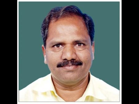 పార్టీని వదిలి వ్యవసాయం చేసుకుంటున్న టిడిపి ఎంపీ, కారణం అదేనా?