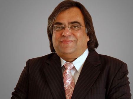 దీన్ని అరెస్ట్ చేయండి: మహిళా జర్నలిస్ట్‌ను తిట్టిన ఎమ్మెల్యే