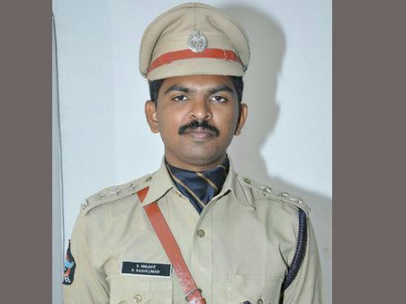 ఆత్మహత్యేనా?: తుపాకీ పేలి పాడేరు ఏఎస్పీ మృతి