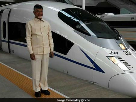 బుల్లెట్ రైలెక్కిన బాబు, అమరావతి-హైద్రాబాద్ మధ్య..