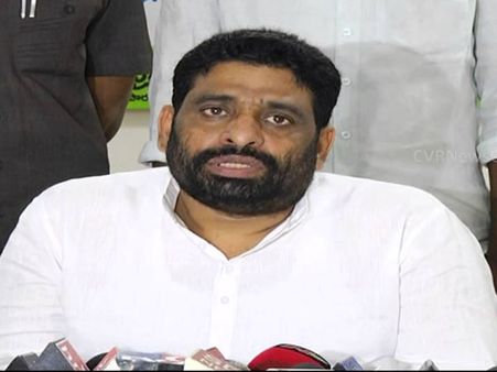 జగన్ ఉన్నాడని రెచ్చిపోకు: భూమనకు బుద్ధా, అమరావతిలో వైసిపిXటిడిపి