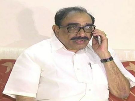 పాలనలో అసలు సిసలు మొగోడు కేసీఆర్.. : కెప్టెన్ లక్ష్మీకాంతరావు