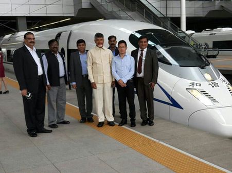 టాప్‌ టెన్‌లో అమరావతి: బాబు, దేవుడ్ని మింగే యత్నమని రఘువీరా