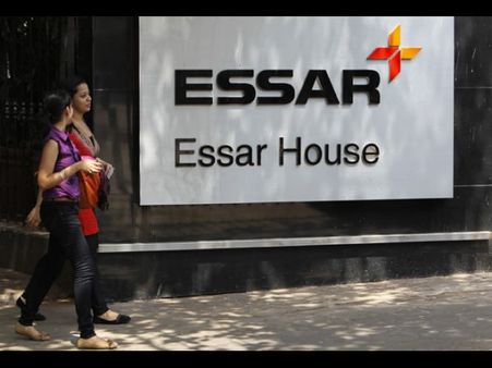 వీవీఐపీల ఫోన్ల ట్యాపింగ్: ఎస్సార్‌పై ఫిర్యాదు, అసలేం జరిగింది?