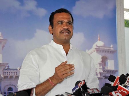 త్వరలోనే కారెక్కనున్నారా..! : కేటీఆర్ తో కోమటిరెడ్డి భేటీ వెనుక..