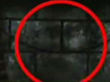 హైదరాబాదులో 'సాయిబాబా' మిరాకిల్: గదుల్లో తిరిగిన ఆత్మ!