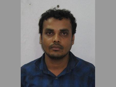 పెద్ద కథే ఉంది..!: హెర్బల్ బాబా నుంచి బురిడీ శివానందబాబా వరకు