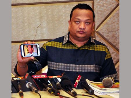 42 కోట్లు కాజేసిన మోసగాడు: సాప్ట్‌వేర్ కంపెనీ పెట్టిన ఎన్నారై ఆవేదన