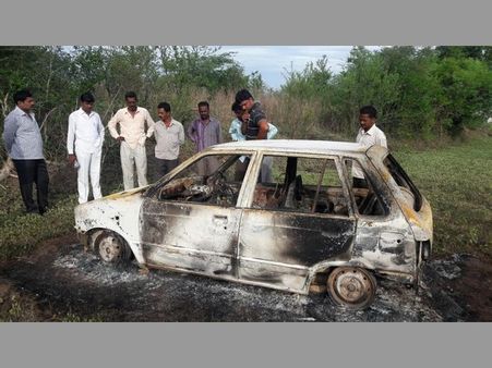 పక్కా ప్లాన్‌తోనే న్యాయవాదిని హత్య చేశారు: నిందితులు వీరే(పిక్చర్స్)