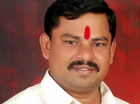 తీవ్రవాదులకు సాయంచేసే పార్టీతో సంబంధాలా: తెరాసకు రాజాసింగ్