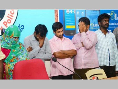 పెద్ద కథే: బెజవాడ ఆస్పత్రి నుంచి శిశువుని ఎలా కిడ్నాప్ చేశారంటే!