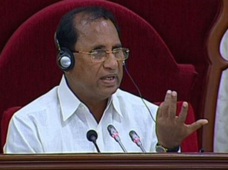 నేనలా చెప్పలేదు, కోడిగుడ్డుపై ఈకలు పీకడం సరి కాదు: కోడెల