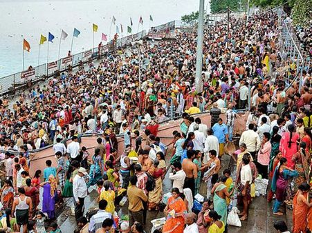 కృష్ణా పుష్కరాలు: పురోహితులకు హైదరాబాద్ 'నిఫ్ట్' డిజైనర్ దుస్తులు