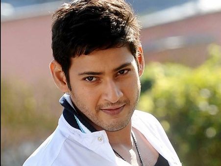 ఫేస్‌బుక్ పరిచయం: మహేష్ బాబు పేరు చెప్పి బోల్తా కొట్టించాడు