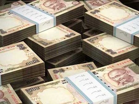 లక్కంటే ఇదీ.. పేద మహిళకు లాటరీలో కోటి..