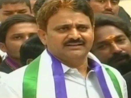 బాబుపై దుమ్మెత్తిపోసిన మోపిదేవి, కేసీఆర్‌కు అప్పుడు గుర్తులేదా: గాలి