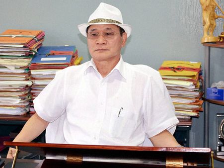 తుకికి విషాదం: కాంగ్రెసుకు సంతోషం, సిఎం మార్పు