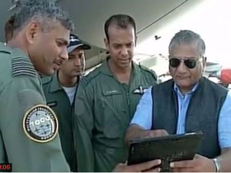 అక్షయ్ సినిమాలో వలె: సూడాన్ నుంచి 'ఎయిర్ లిఫ్ట్'