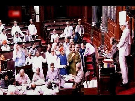 కేవీపీ ఎఫెక్ట్: ఆనంద్, రేణుకల నిలదీత, హామీ ఇవ్వని కురియన్