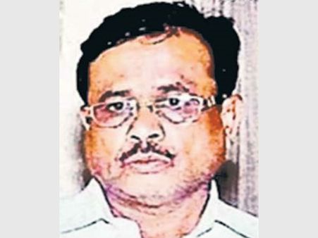 ఎంసెట్ 2: షేక్ రమేశ్ అరెస్ట్, 37 లక్షల నగదు స్వాధీనం చేసుకున్న సీఐడీ