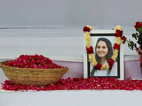 తరుషి కోసం అతను ప్రాణత్యాగం చేశాడు